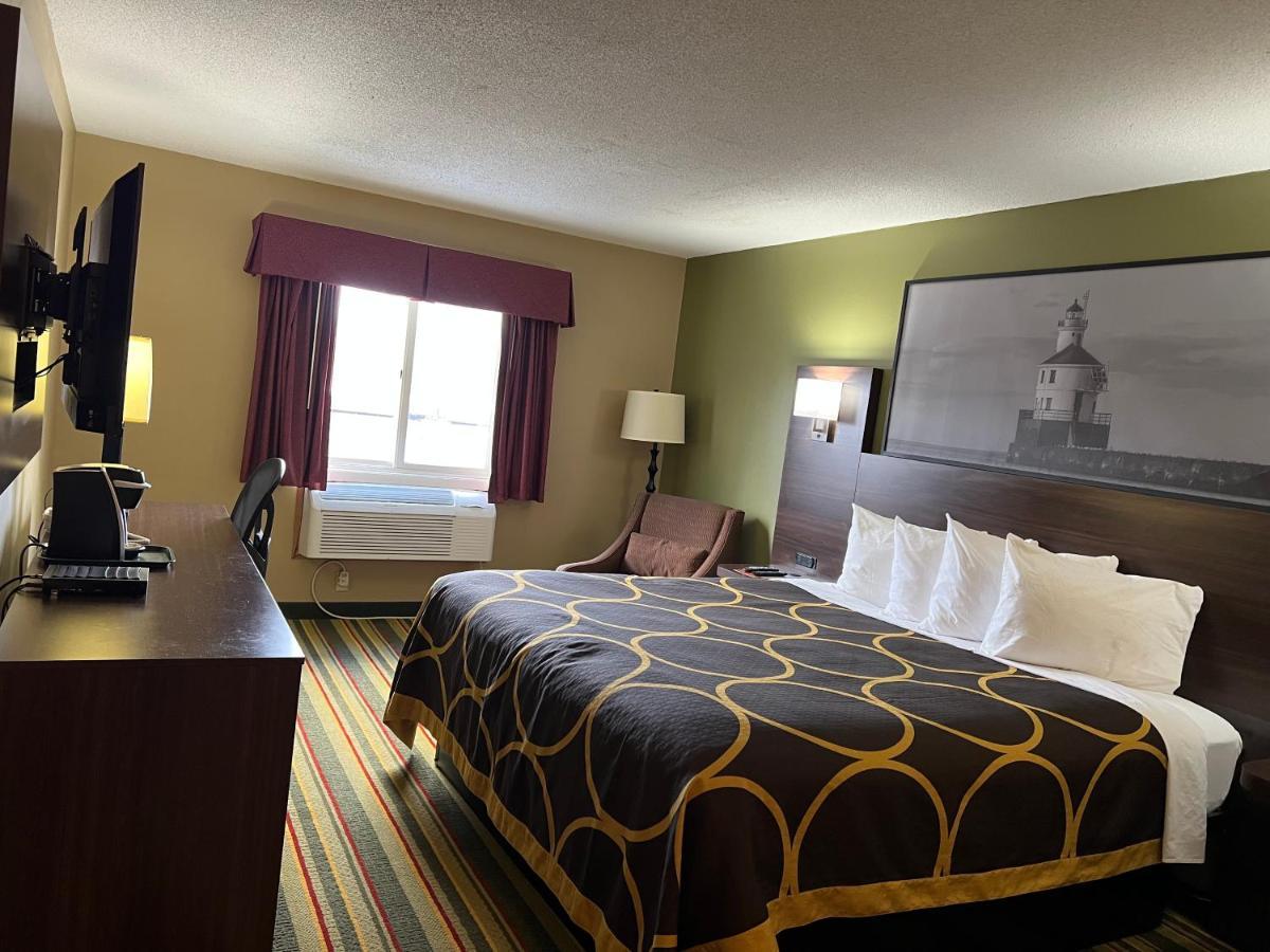 Hotel Super 8 By Wyndham Superior Wi Exterior foto